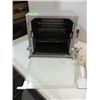 Image 2 : SHOWTIME ROTISSERIE & BBQ COUNTER TOP OVEN