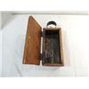 Image 2 : PRIMITIVE OLD WOOD PINE HINGED BOX 12"H