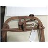 Image 2 : ANTIQUE LOUDEN IRON FARM EQUIPMENT HAY BALE LIFT