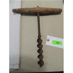 ANTIQUE FARM EQUIPMENT BARN BEAM HAND AUGER DRILL