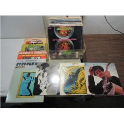 LOT 35 VINTAGE 1960S TO 70S ROCK STARS LP ALBUMS: