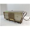 Image 1 : VINTAGE ZENITH VACUUM TUBE AM CLOCK RADIO & ALARM
