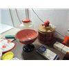 Image 2 : LOT 12 ASSORTED ITEMS: THERMOS INSERT, CLOTHES