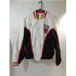 CHAMPION WIND BREAKER CHICAGO BULLS JACKET SIZE L