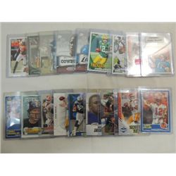 LOT 18 ASSORTED STARS & ROOKIE FOOTBALL CARDS