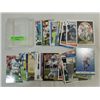Image 1 : LOT 33 1990 TO 99 FOOTBALL CARDS ALL BARRY SANDERS