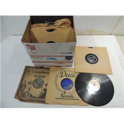 LOT 34 1940S 78 RPM RECORDS TOP STARS: BING CROSBY
