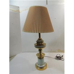 VINTAGE 28"H SOLID BRASS QUALITY END TABLE LIGHT