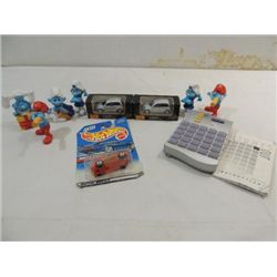LOT 10 CHILDRENS TOYS: 6 SMURF FIGURES, HOT WHEEL,