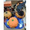 Image 3 : LOT 20 HOLLOWEEN TABLE DECORATIONS: 4 CERAMIC PUMP