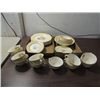 Image 1 : LOT 32 VINTAGE FRENCH SAXON CHINA POPPY PATTERN