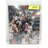 Image 1 : 8X10 BASKETBALL PHOTO AUTOGRAPHED MICHAEL JORDAN