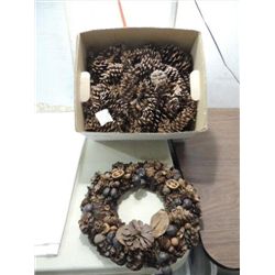 LARGE LOT OF DECORATIVE PINE CONES & PINE CONE