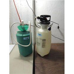 LOT 2 POLYETHYLENE 2 GALLON BUG OR WEED SPRAYERS