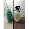Image 1 : LOT 2 POLYETHYLENE 2 GALLON BUG OR WEED SPRAYERS