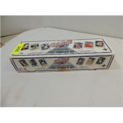 1989 TOPPS BASEBALL PLAYE RCARDS FACTORY SET.