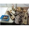Image 1 : LOT 11 VINTAGE WOOD WORKING TOOLS: 5 BLOCK PLANES,