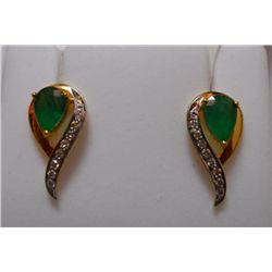 Earring of Diamond 0.13 Ctw, Emerald 1.16 Ctw in 2.97g 14kt Yellow Gold