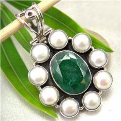 7.80g Pendant of Emerald & Pearl Sterling Silver