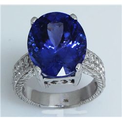 12.76 carat Natural Tanzanite Oval Ring 10kt
