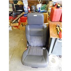 SUV SEAT