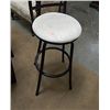 Image 1 : STOOL - WHITE TOP