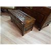 Image 4 : CHAMPHOR WOOD CARVED TRUNK - SMALL