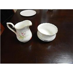 ROYAL ALBERT CREAM & SUGAR
