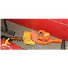 Image 1 : HEDGE TRIMMER - B & D