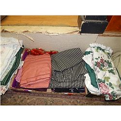 BOX OF ASSORTED LINEN