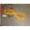 Image 1 : TROUBLE LIGHT ON LONG YELLOW CORD