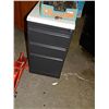 Image 1 : FILE CABINET - 3 DRAWER