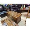 Image 4 : CHAMPHOR WOOD CARVED TRUNK - LARGE