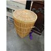 Image 1 : WICKER HAMPER WITH LID