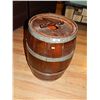 Image 1 : SMALL WOOD BARREL WITH LID