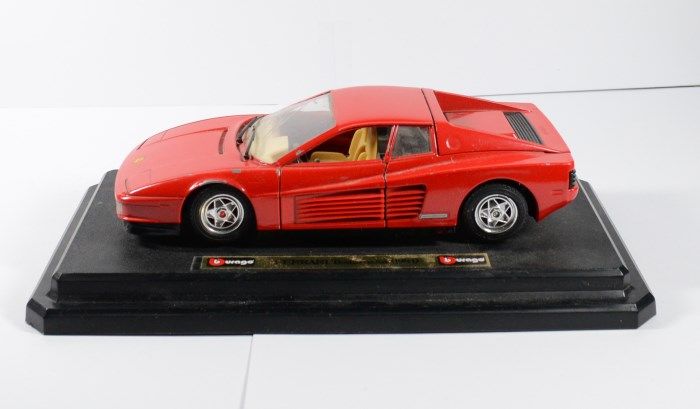 ANCIENNE VOITURE VÉHICULE BBURAGO FERRARI Die Cast Testarossa 356332453128 ANCIENNE VOITURE VÉHICULE BBURAGO FERRARI Die Cast Testarossa 356332453128