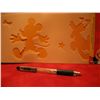 Image 7 : (2)DISNEY MICKEY MOUSE STENCIL &  (1)SPONGE BRUSH