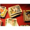 Image 5 : LOT OF 400 PLUS +++ SPORT CARDS BASEBALL, FOOTBALL, BASKETBALL CARDS