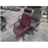 Image 1 : Lot of 3 Rolling Chairs, Dirty
