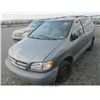 Image 2 : 1998 - TOYOTA SIENNA
