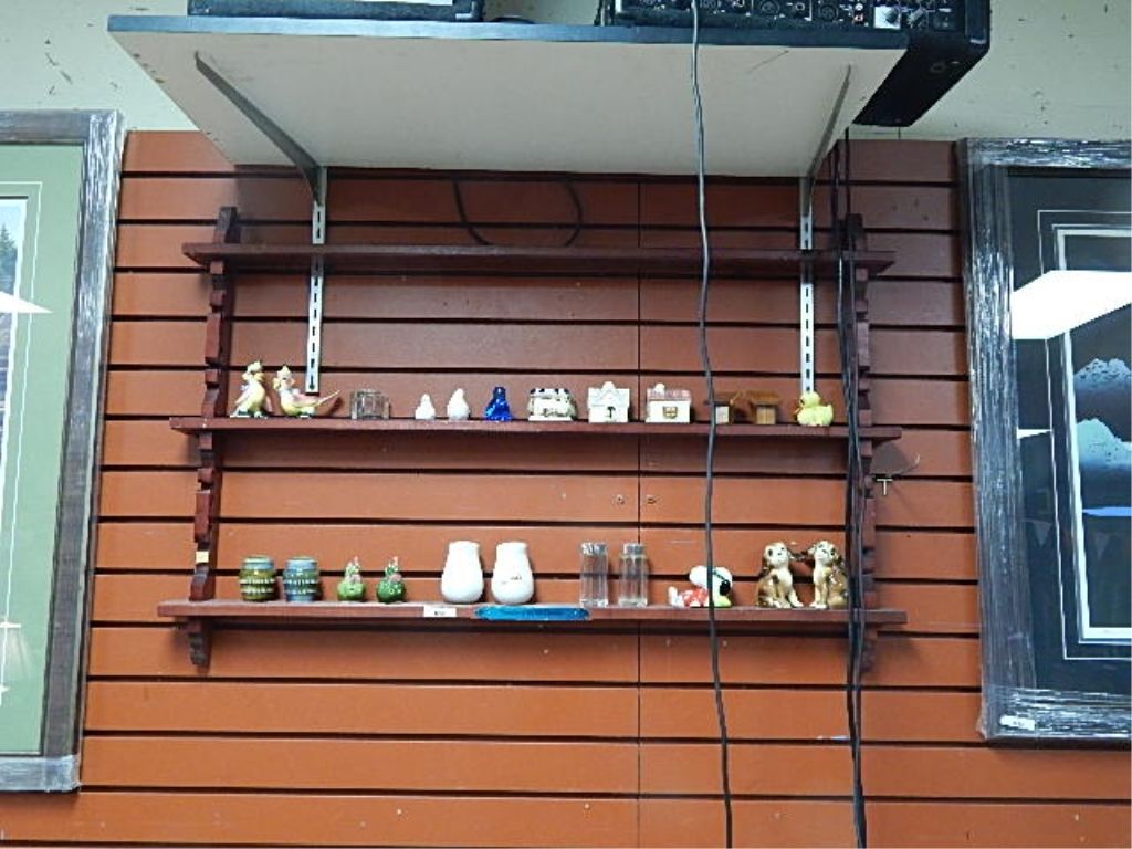 NICK NACK SHELF