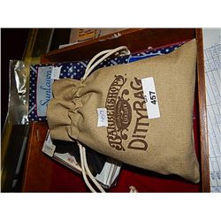 LOT - BARBER SHOP BAG - HANKY & BOW TIE