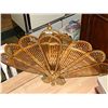 Image 1 : VINTAGE BRASS FANNED FIRE SCREEN