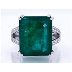 Nat. Emerald 16.79ct w/ Diamond Cocktail Ring 14kt