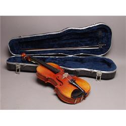 Suzuki Violin with Bow
