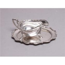 Elkington Gravy Boat & Tray 