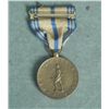 Image 2 : WWII ARMED FORCES RESERVE MEDAL & RIBBON