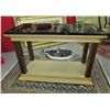 Image 1 : Gold-trimmed statuary table, diamond top and lit beneath