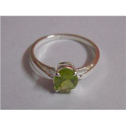 2.120g Ring of Peridot Sterling Silver