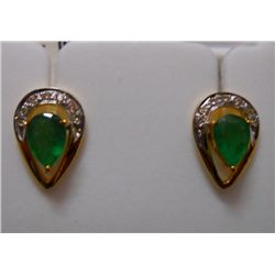 Earring of Diamond 0.12 Ctw, Emerald 1.24 Ctw in 3.03g 14kt Yellow Gold